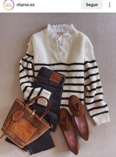 Preppy Mom, Striped Sweater Outfit, J Crew Outfits, Academia Outfits, People Clothes, Modest Fashion Outfits, Outfit Inspo Fall, Modern Outfits, Outfits Casuales