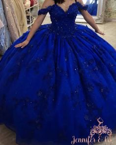 Royal Blue Quinceanera Dresses, Royal Blue Quinceanera, Xv Dresses, Light Up Clothes, Mexican Quinceanera Dresses, Quinceanera Themes Dresses, Quinceañera Dresses, Flower Prom Dress, Quince Dresses Mexican