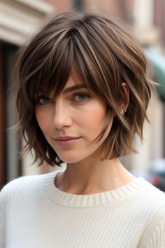 Bob Haircut Back, Matilda Hair, Textured Bobs, Haircut Back, Choppy Bob Hairstyles, Have Inspiration, Penteado Cabelo Curto