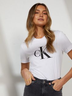 CK#CORE MONO TEE WHITE 75/21(White , XS) Calvin Klein Denim, Denim Trends, Jeans Online, Short Long, Logo Tees, Fashion Room, Basic Tees, Mens Tees