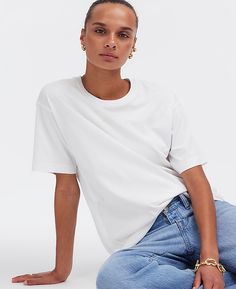 Cotton Relaxed Oversized Tee | Madewell Oversized T-shirt For Spring Workwear, Relaxed Drop Shoulder Everyday T-shirt, Trendy Relaxed Fit T-shirt For Layering, Trendy Oversized T-shirt For Everyday, Classic Oversized T-shirt For Summer, Effortless Relaxed Fit Tops For Everyday, Classic Oversized T-shirt For Spring, Spring T-shirt With Shirttail Hem For Everyday Wear, Effortless Boxy Fit T-shirt