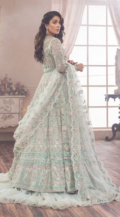 Designer Pakistani Lehenga Blouse Design 2022 Blue Pakistani Bridal Dress, Pakistani Lehenga, Pakistani Bridal Dress, Walima Dress, Bridal Dupatta, Lehenga Blouse Designs, Bridal Lehenga Red, Blue Lehenga, Pakistani Wedding Dress