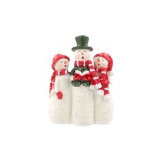 three snowmen are standing next to each other