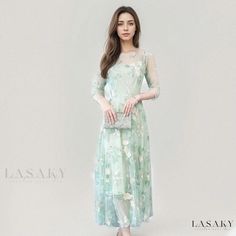 Lasaky - Elegant and slim-fitting long sleeve dress with mesh fabric and printed design High Waist Maxi Dress, Dress Collar, Net Fabric, Printed Maxi, Types Of Skirts, Collar Dress, Floral Maxi, Shirt Pattern, Printed Maxi Dress