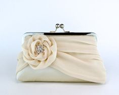 Bridal clutch, Silk Clutch In Champagne, Wedding clutch, Wedding purse, Bridesmaid clutch on Etsy, $78.00 Bridesmaid Clutch, Best Leather Wallet, Clutch Pattern, Silk Clutch, Hand Bags For Women, Bridesmaid Clutches, Wedding Purse, Wedding Clutch, Bridal Clutch