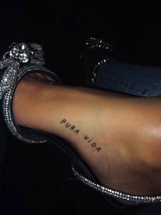 Pure Vida Tattoo, Tattoo Feet Women, Pura Vida Tattoo Ideas, Tasteful Tattoos, Dresses Ladies, Gaming Tattoo