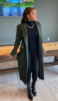 Upscale Restaurant Outfit, Women In Tech Outfits, Elevated Casual Outfits Women, Datenight Fall Outfits, 30s Wardrobe, Elevated Casual Outfit, School Apparel, Office Fits, Cute Professional Outfits