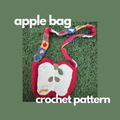 a crocheted bag with an owl on it and the words apple bag written in white