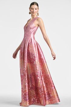 Belle Gown in Midnight - Sachin & Babi Neiman Marcus Dresses Classy, Mikado Gown, Mog Dresses, Light Sunset, Floral Print Gowns, Dreamy Gowns, Printed Gowns, Guest Attire, Floral Gown