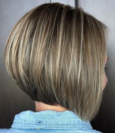 Straight Angled Bob Haircut Messy Blonde Bob, Κούρεμα Bob, Angled Bob Haircuts, Balayage Bob, Bob Cut Wigs, Hairstyles Updo, Blonde Bobs, Bob Haircuts