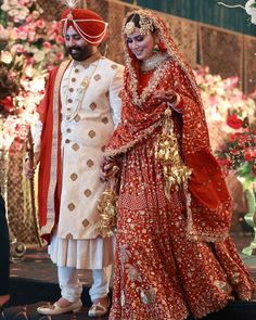 Simple Punjabi Wedding, Punjabi Suit For Bride, Punjabi Bride And Groom Outfits, Punjabi Bride Lehnga, Punjabi Wedding Lehnga, Bridal Punjabi Suits Wedding Outfits, Wedding Suit Punjabi, Sikh Wedding Dress Punjabi Bride, Bridal Suits Punjabi Sikh Bride