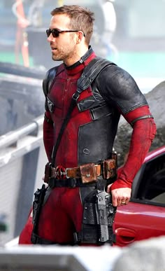 Deadpool Haircut, Deadpool Cast, Ryan Reynolds Haircut, Deadpool Suit, Deadpool Ryan Reynolds, Ryan Reynolds Deadpool, Deadpool Costume, Chris Williams, Canadian Men