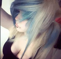 #pfp Edgy Aesthetic Grunge, Scene Hair Colors, Scene Haircuts, Teal Hair, Edgy Aesthetic