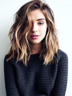 Easy, Shoulder Length Haircut for Thick Hair - Medium Hair Style and Color 2017 Long Bobs, Long Bob Hairstyles, Bob Hair, Short Hairstyle, Hair Crush, Everyday Hairstyles, Medium Hair Cuts, Long Bob, Hair Envy