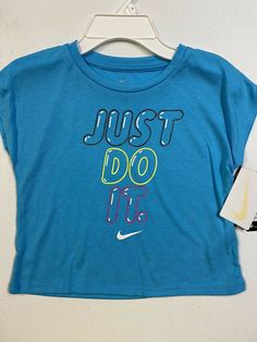 Nike Girls Blue Short Sleeve Shirt Size 6 NWT. Blue Short Sleeve Shirt, 95 Nike, Nikes Girl, Free Items, Blue Shorts, Just Do It, Short Sleeve Shirt, Sleeve Shirt, Size 6