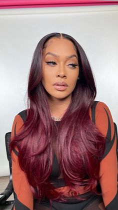 burgundy hair black women, highlights for black hair black women, burgundy natural hair black women, burgundy natural hair Pelo Color Vino, Hair Colorful, Hair Color Burgundy, Long Red Hair, Burgundy Hair, Hair Laid, Hair Life, Long Red, Hair Black