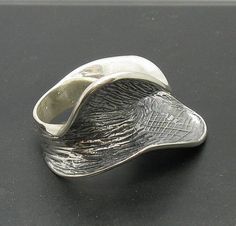 Sterling silver ring 925/1000. Stamped 925.Approximate weight 11.2 grams. Top width 2.0 cm (0.80 inches). All our jewels are made from solid sterling silver 925/1000 and are carefully crafted by hand in our family workshop. We dispatch your orders in 5 working days, worldwide and the postage is $5. We ship registered priority mail. Please allow 5-7 working days for delivery in Europe and 10-15 working days outside Europe. For any questions - please do not hesitate to contact me! Rose Ring, Favorite Rings, Silver Man, Rings Statement, Sterling Silver Ring, Priority Mail, Silver 925, Bulgaria, Statement Rings