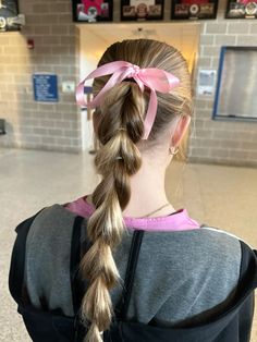 Volley Hairstyles, Cross Country Hairstyles, Cute Cheer Hairstyles, Lax Hair, Race Day Hair, Slick Backs, Country Hairstyles, Old Money Hairstyles