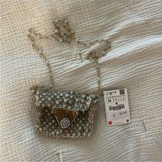 Adorable Zara Mini Beaded Purse With Gold Chain 5”X3” Elegant Embellished Summer Bags, Zara Bags For Summer Parties, Zara Summer Party Bags, Zara Party Bags For Summer, Chic Embellished Bags For Spring, Chic Embellished Summer Bags, Elegant Beaded Bags For Spring, Elegant Embellished Beach Bag, Elegant Embellished Beach Bags