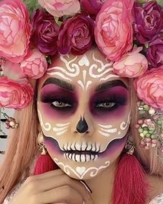 Makijaż Sugar Skull, Catrina Makeup, Muertos Makeup, Beautiful Halloween Makeup, Halloween Makeup Sugar Skull, Skull Face Paint, Dead Makeup