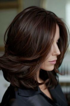 Framing Highlights, Brown Hair Looks, Hair Inspiration Long, Layered Haircuts For Medium Hair, Birthday Hairstyles, Brunette Hair With Highlights, Highlights Hair, Hairstyles For Layered Hair, Brown Balayage