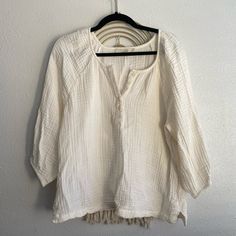 New Without Tags, Never Before Worn. Light Gauzy Material That Does Not Offer Much Stretch. Very Comfortable And Breathable, Would Be Cute Over A Pair Of Jeans. Cotton Tops With 3/4 Sleeves For Day Out, Cotton Beach Tops With 3/4 Sleeves, Cotton Tops For Beach With 3/4 Sleeves, Casual 3/4 Sleeve Beach Blouse, Casual 3/4 Sleeve Beach Tops, Casual White Blouse With 3/4 Sleeves, White Casual Blouse With 3/4 Sleeves, White Cotton Blouse With 3/4 Sleeves, Top With Buttons