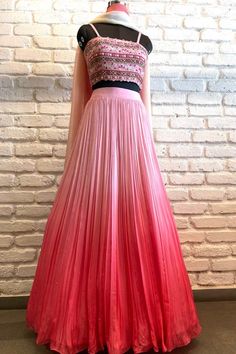 Shaded Lehenga, Label Anushree, Embroidered Bustier, Fusion Wear, Simple Lehenga, Organza Lehenga, Wedding Lehenga Designs, Anarkali Dress Pattern