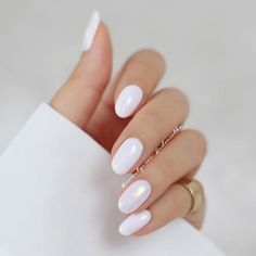 off white nails White acrylic nails, Oval nails, Pretty nails Florida Nails, Beachy Nails, Milky Nails, White Acrylic Nails, Almond Shape Nails, White Nail Art, White Nail Designs, Oval Nails, Perfect Nails