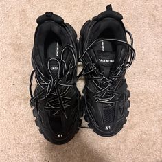 Worn Only A Few Times Balenciaga Track Sneaker, Shoes Balenciaga, Balenciaga Track, Balenciaga Shoes, Sneakers Black, Limited Time, Balenciaga, Athletic Shoes, Track