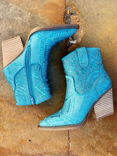 The Turquoise Maze of Life Booties are your shortcut to style! With a 3" heel, pointed toe and turquoise rhinestone maze design details, you'll strut in confidence and find your way through life with ease. Plus, the inside zipper means you won't find yourself endlessly searching for a way out. Look great, feel great! Women's Western Fashion, Shoes Western, Womens Western Fashion, Maze Design, Turquoise Western, Sequin Boots, Western Boutique, Find Your Way, Western Booties