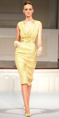 oscar de la renta Moda Chic, Yellow Fashion, Runway Show, Mellow Yellow, High End Fashion, Fashion Week Spring, Yellow Dress