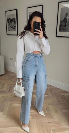 Rooftop Outfit Night Summer, Jean Cargo Outfit, Outfits Ideas Women, Cargo Jeans Outfit, Casual Outfits Ideas, Trendy Work Outfit, Outfit Elegantes, Dress Code Casual, Outfits Con Jeans