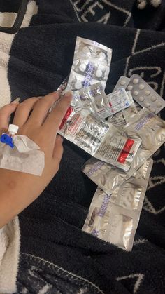 Hospital Food Snap, Angleina Jolie, Period Blood In Toilet, Sick Prank, Prank Pictures, Prank Photos, Motor Accident, Cute Display Pictures For Whatsapp