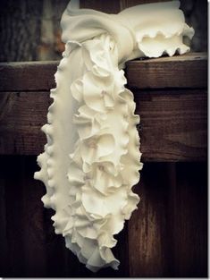 Infinity Scarf Tutorial, Diy Ruffle, Skirt Diy, Crafty Mom, Scarf Tutorial, Ruffle Flower, Fabulous Diy, Ruffle Scarf, Diy Scarf