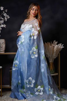 Buy Blue 100% Silk Organza Handpainted Floral Day Dream Blossom Saree For Women by Avalipt Online at Aza Fashions. Fabric Painting On Blue Saree, Sari Painting, Blue Organza Saree, Farewell Saree, Hand Painted Saree, Saree Borders, Fabric Paint Shirt, Saree Painting Designs, Bridesmaid Photoshoot