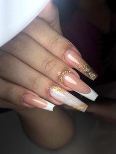 Gold Coffin Nails, Gold Acrylic Nails, Nails Designer, December Nails, Ombre Nail Designs, Coffin Shape Nails, Nail Art Designs Videos, Ballerina Nails, Nails Desing