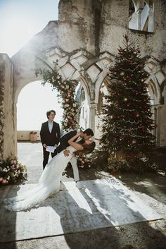 A Christmas Wedding in the Grand Hotel il Convento | Amalfi Coast Elopement | Italy Elopement All-inclusive Packages | Benni Carol Elopement Photography & Planning Italy #christmaswedding #italywedding #italyelopement #wedding #destinationwedding #christmas