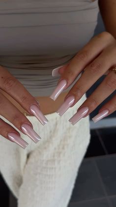 #nailart #nails #nail #nailsofinstagram #naildesign Kardashian Nails Acrylics, King Kylie Nails, Pedicure Valentines, Simple Bling Nails, Clean Acrylic Nails, Coquette Acrylic Nails, Long Simple Nails, Icy Nails Winter, Pink Nail Aesthetic