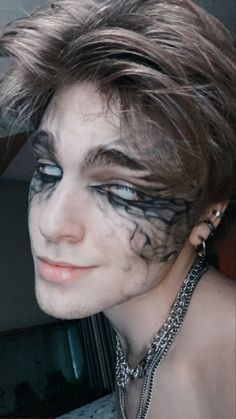 Boy Makeup Looks, Possessed Makeup, Raven Makeup, Makeup Ideas Wedding, Natural Makeup Ideas, Monster Makeup, Serious Face, Drag Make-up