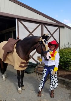 Human And Horse Costume, Easy Horse Halloween Costumes, Horse And Owner Halloween Costumes, Horse And Human Costumes, Horse Halloween Costumes Equestrian, Horse Halloween Costumes Ideas