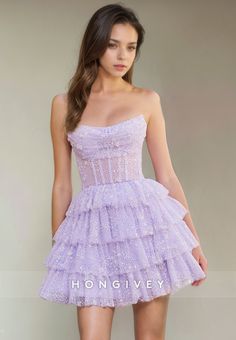 This Tulle A-Line Bateau Strapless Tiered Short Party Homecoming Dress is a must-have for any special occasion. Made with high-quality tulle, this dress features a flattering A-line silhouette and a strapless neckline, adorned with delicate tiers for a romantic touch. Perfect for homecoming, parties, or any other event, this dress is sure to make you look and feel your best. Homecoming Dresses Bodycon, Classic Prom Dress, Illusion Wedding Dress, Prom Dresses Simple, Satin Homecoming Dress, Beach Wedding Dress Boho, Country Dresses, Prom Dresses Sleeveless, Strapless Neckline