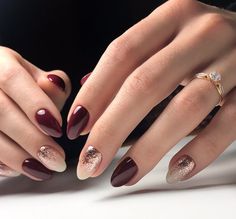 Fall Nails 2023 Gel, Maroon Holiday Nails, Christmas Nails Vino, Dark Bridal Nails, Gel Nails Burgundy, Cute Simple Nails, Simple Gel Nails, Almond Acrylic Nails, Cute Gel Nails