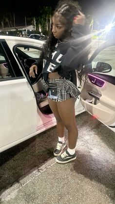 Lace Shorts Outfit Black Women, Party Outfits Black Women Baddie, Fly Outfit Black Women, Fly Birthday Outfits, Cute Highschool Outfits, Kids Outfits Daughters, Fly Fits, Trashy Outfits, Fly Outfit