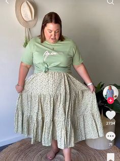 Graphic Tee Skirt Outfits Plus Size, Plus Size Dresses Casual Summer Maxi Skirts, Plus Size Maxi Skirt Outfit Summer, Cute Plus Size Skirt Outfits, Apostolic Plus Size Fashion, Plus Size Flowy Skirt, Plus Size Skirts Outfits, Church Outfits Plus Size, Modest Plus Size