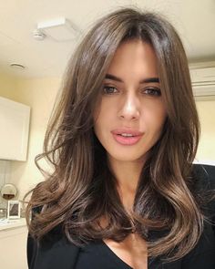 Hair style #haircolor #hair #color #for #green #eyes Layered Hairstyles, Haircut Inspiration, Haircut Styles, Brown Blonde Hair, Light Brown Hair, Brown Hair Colors, Brunette Hair