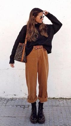 Moda Grunge, Millennials Fashion, Spring Fashion Outfits, Outfit Inspiration Fall, Brown Pants, Grunge Style