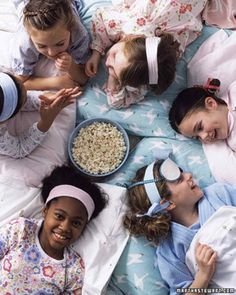 Martha Stewart Entertaining, Spa Party Theme, Ideas Sleepover, Winter Cardigans, Sleepover Birthday Party, Sleepover Birthday, Interior Livingroom, Recipe Pasta