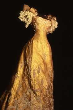 1896 Dress worn by Marie of Romania to Tsar Nicholas II's coronation From pinterest.com:bookwoman15:royal-fashion: 1896 Dress, Queen Marie Of Romania, Marie Of Romania, Coronation Gown, Royal Clothing, Tsar Nicholas, The Coronation