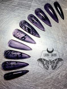 Welcome to LD Nails! 🖤 One set of 10 REUSABLE Press On Nails 🖤 🖤 Made to order in your shape & size 🖤 🐦‍⬛ Murder On My Hands: gothic black jelly press on nails with black crows detailing Purchase INCLUDES an application kit! It consists of: 🖤 detailed application & removal instructions 🖤 a sealed and sanitary mani kit (100/180 file, buffer block, cuticle pusher) 🖤 2 alcohol pads 🖤 nail tabs or glue (glue is standard, request tabs in the personalization box if you prefer them!) *Only one kit is sent per order. Extra kits and kit contents can be picked up here 👉 https://www.etsy.com/ca/listing/817160463/application-kit-press-on-nails-gothic Est. 2020: LD Nails specializes in custom Gothic, Witchy and Alternative Press On Nails. I draw inspiration from what I love, so you’ll find he Jelly Press On Nails, Nails With Black, Black Crows, Alcohol Pads, Country Nails, Gothic Nails, Goth Nails, Black Crow, Trim Nails