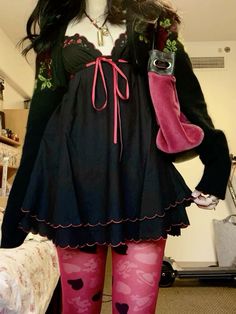 Maison Soksi Tights Outfit, Horror Aesthetic Outfits, Boost My Confidence, Layering Clothing, Vivienne Westwood Bag, Horror Fashion, Goth Kawaii, Valentines Outfit, I Feel Bad